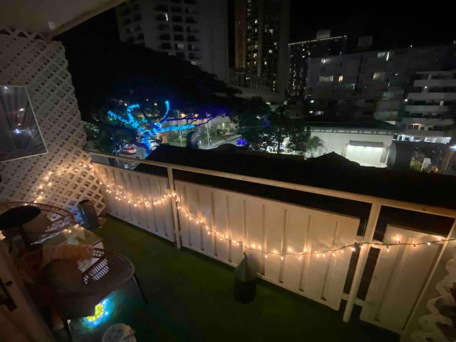 הונולולו Seashore Waikiki Studio 1 Block From A Beach No Resort Fees מראה חיצוני תמונה
