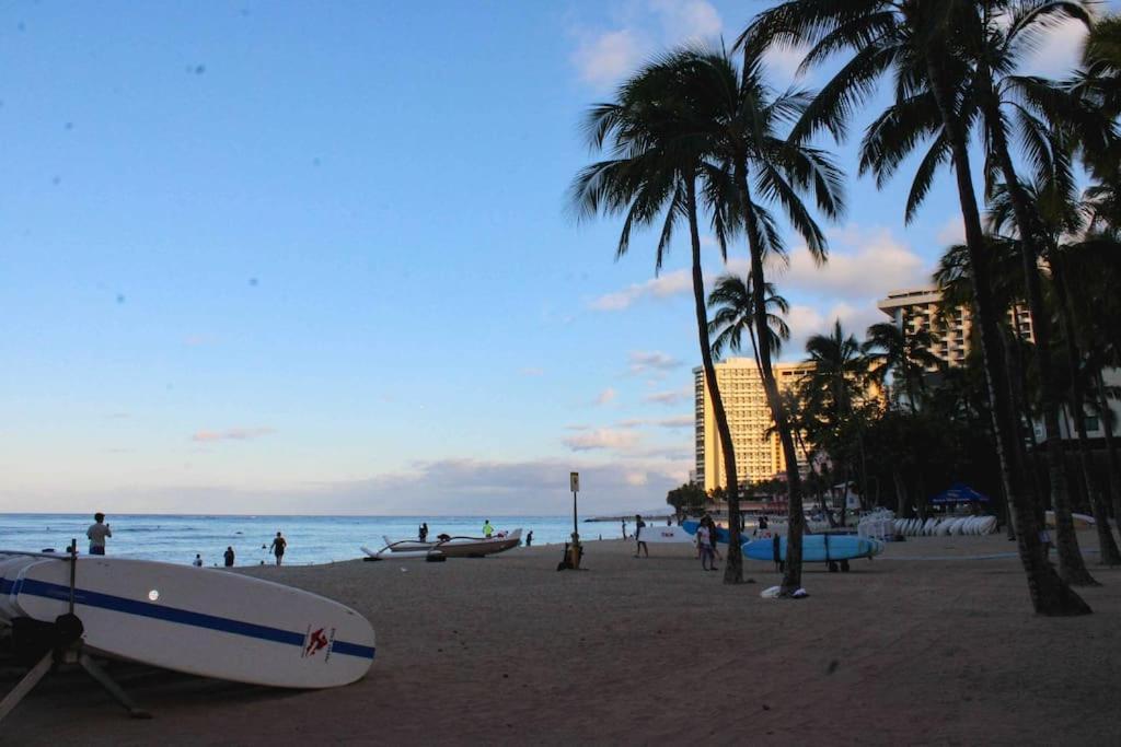 הונולולו Seashore Waikiki Studio 1 Block From A Beach No Resort Fees מראה חיצוני תמונה