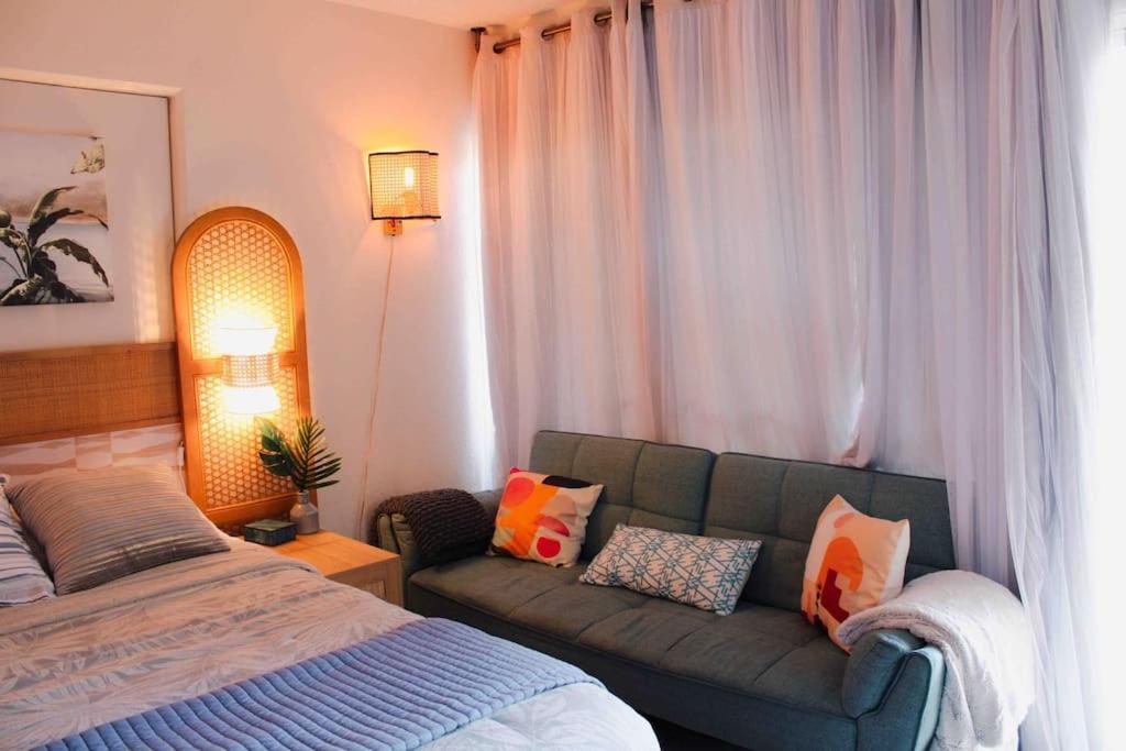 הונולולו Seashore Waikiki Studio 1 Block From A Beach No Resort Fees מראה חיצוני תמונה