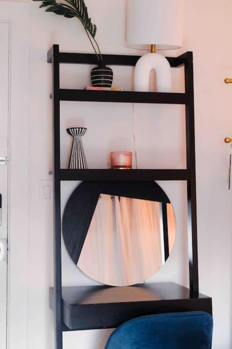הונולולו Seashore Waikiki Studio 1 Block From A Beach No Resort Fees מראה חיצוני תמונה