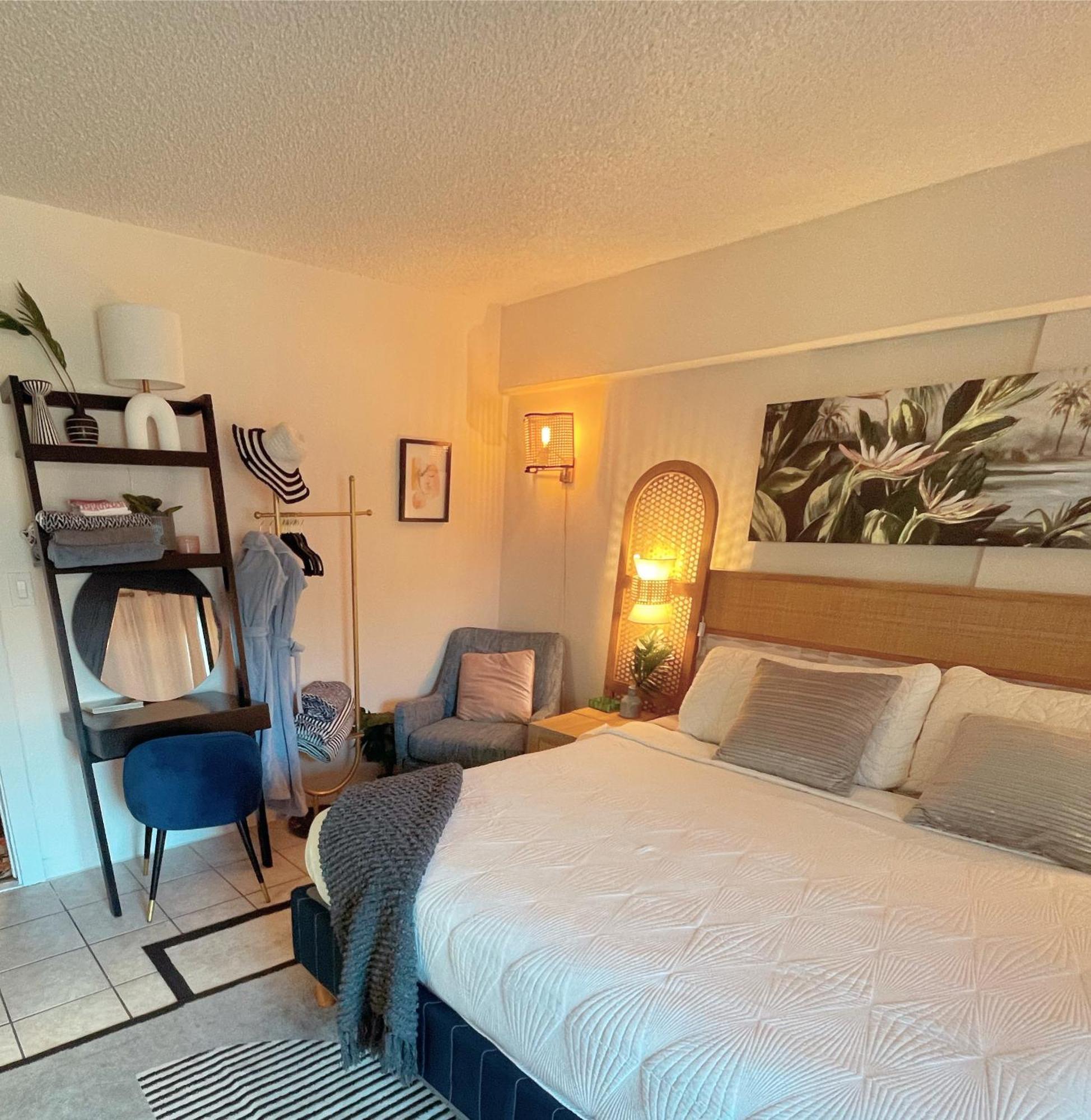 הונולולו Seashore Waikiki Studio 1 Block From A Beach No Resort Fees מראה חיצוני תמונה